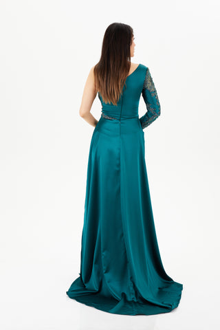 one sleeves gown